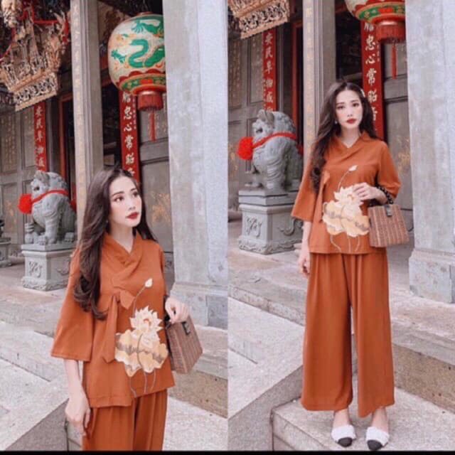 Bộ đi chùa thêu hoa sen