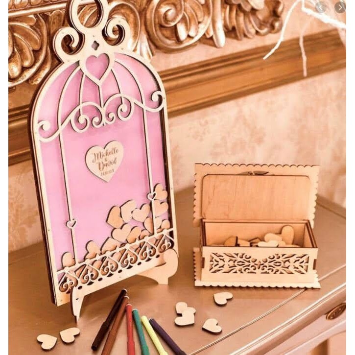TRANH GỖ - Tranh ký tên tiệc cưới khung hình chiếc Lồng độc đáo lưu lại kỷ niệm ngày cưới