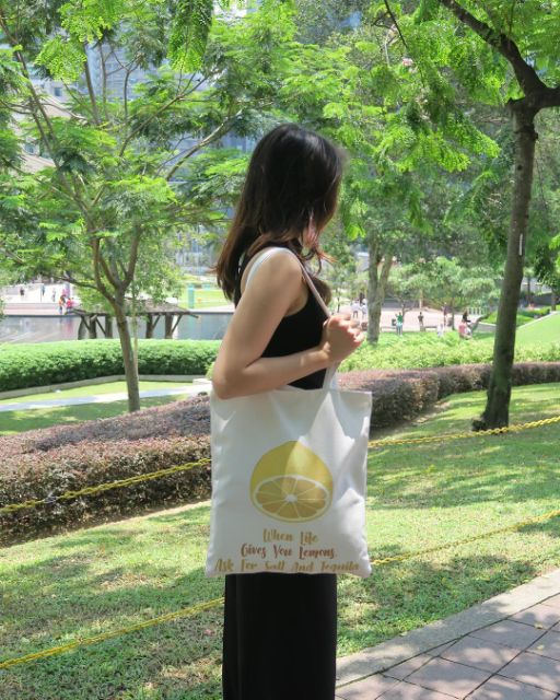 Túi Tote Canvas tự thiết kế độc lạ, size 35x40