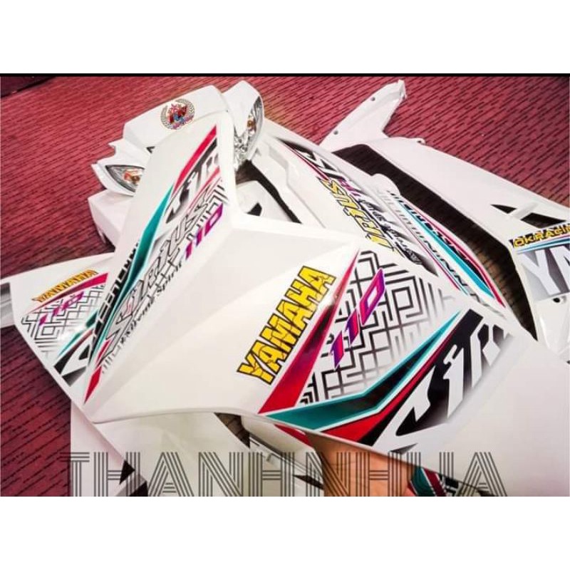 Dàn áo Sirius Trắng kèm tem ghép