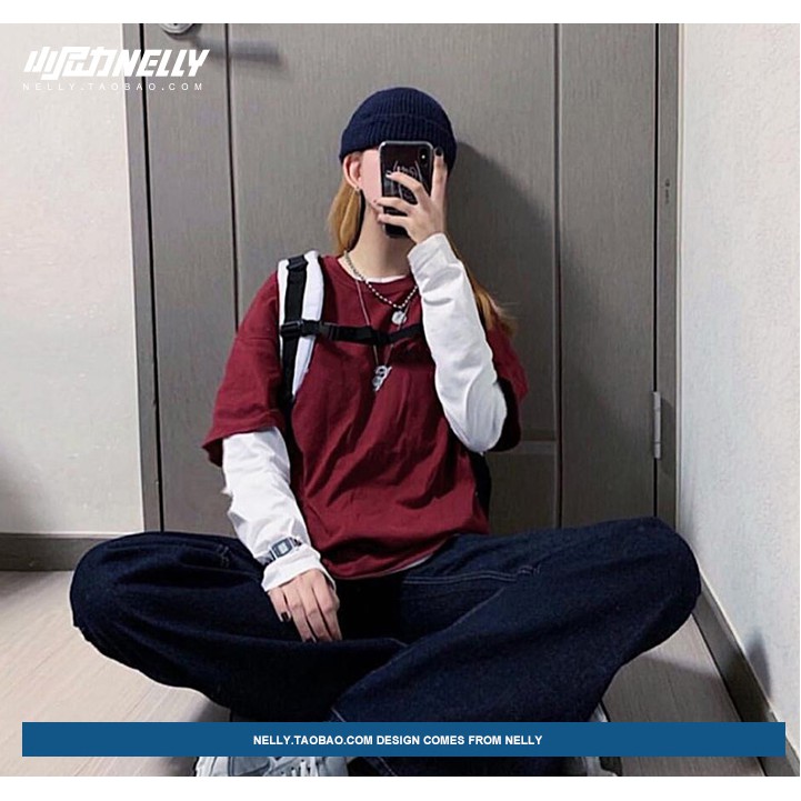 Áo phông Nelly Heybig ngắn tay trơn màu đỏ đô