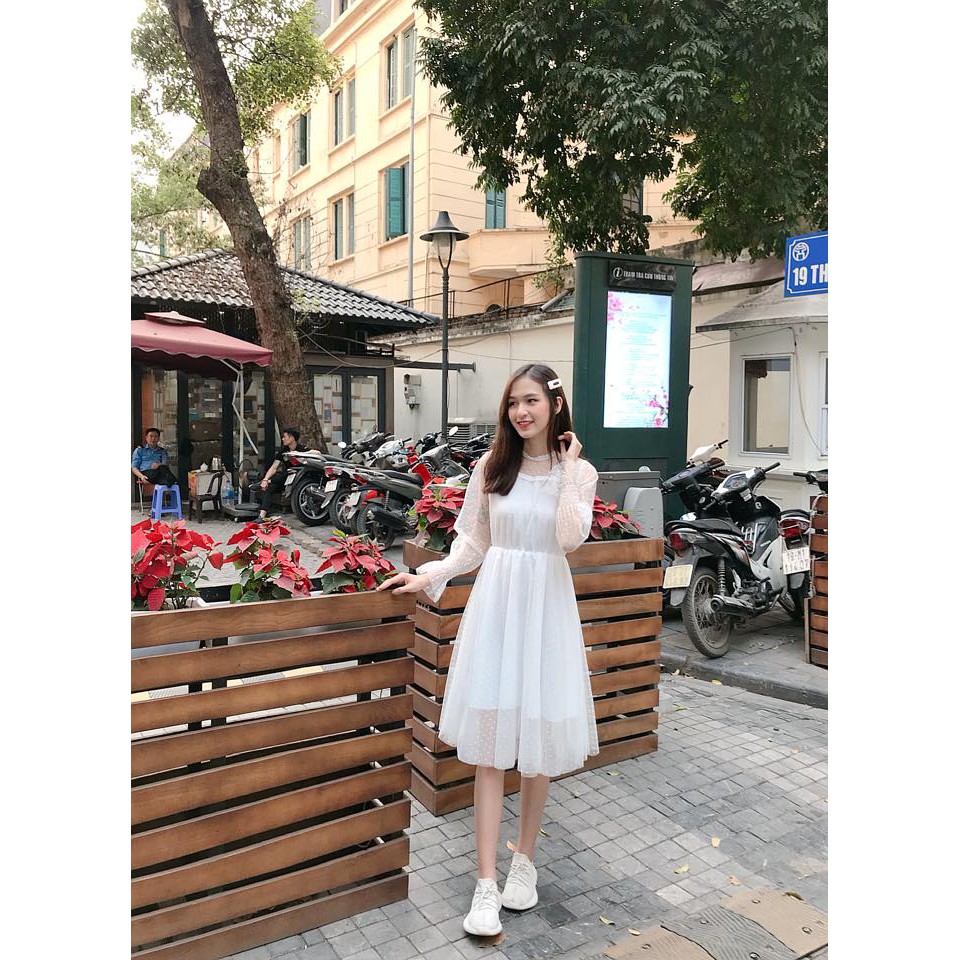 Đầm dự tiệc ren lưới bi sang trọng