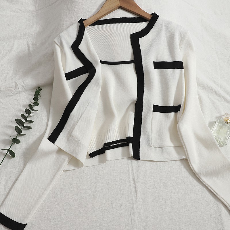 Set Áo Cardigan Len Dệt Kim Cùng Áo 2 Dây Viền Đen