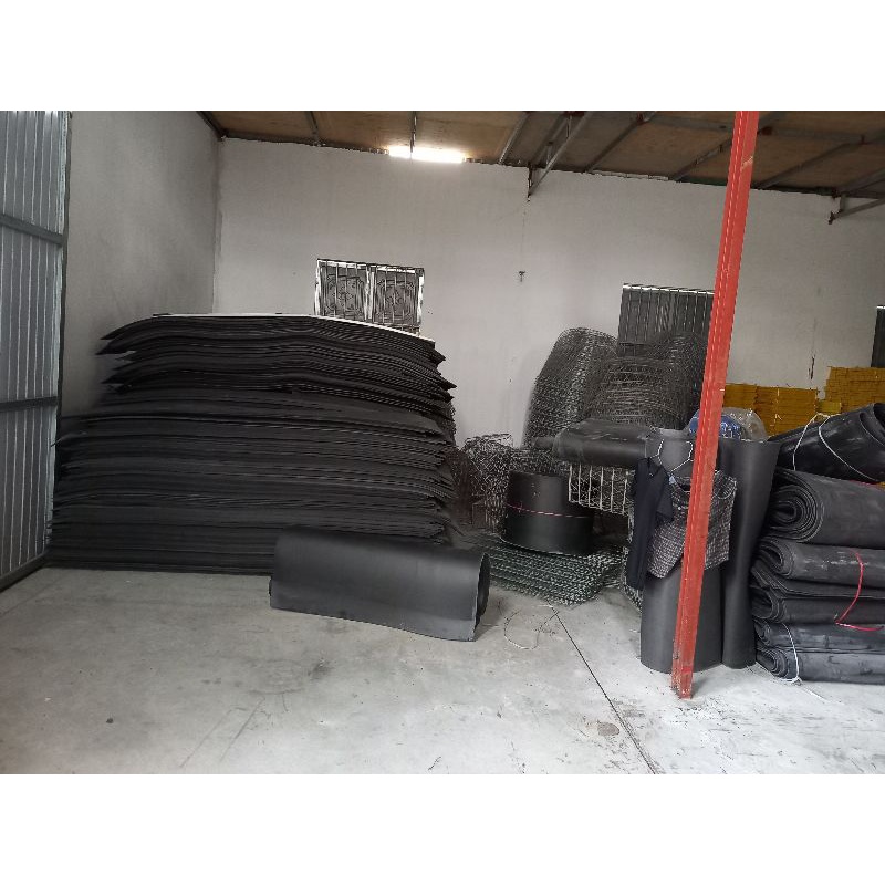 Sới vần gà chọi.