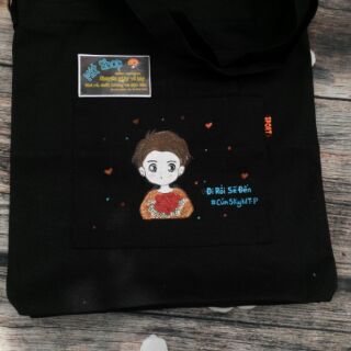 Túi tote vẽ tay