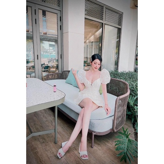 Váy ren cúp ngực tay phồng,chất vải siêu đẹp