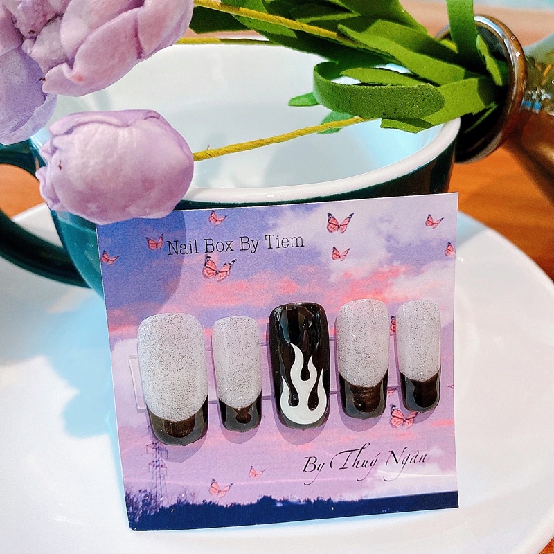 nail phát sáng hình ngọn lửa