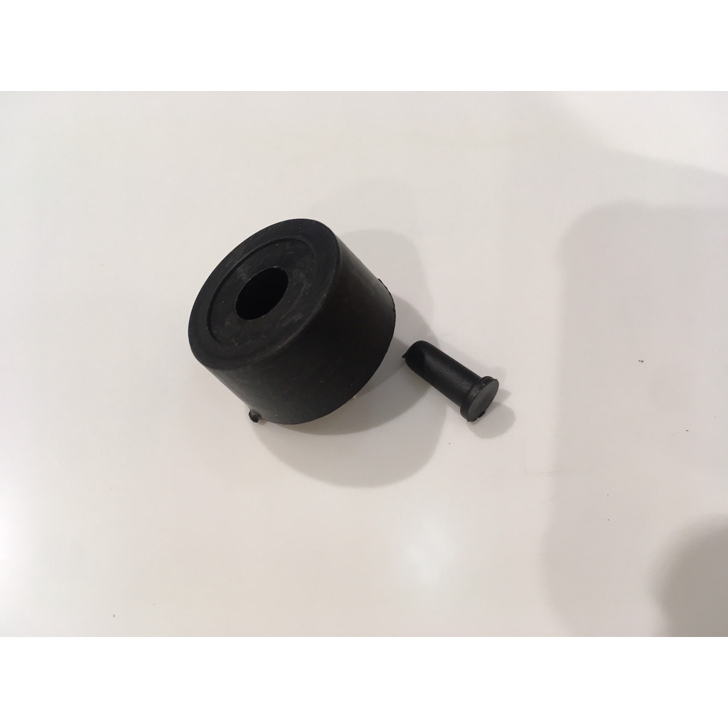 Chân đế cho máy ổn áp, lioa