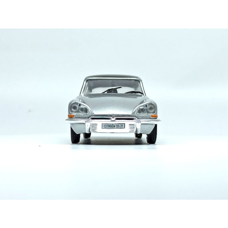 Mô hình xe Citroen DS21