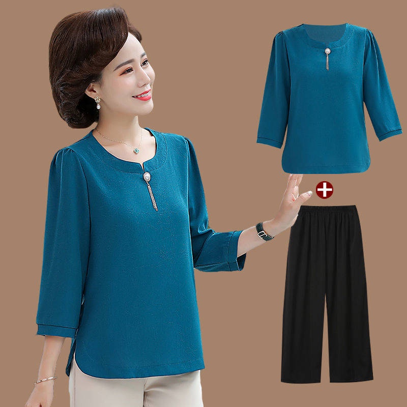Set áo thun tay lỡ + đầm yếm thời trang cho phụ nữ trung niên