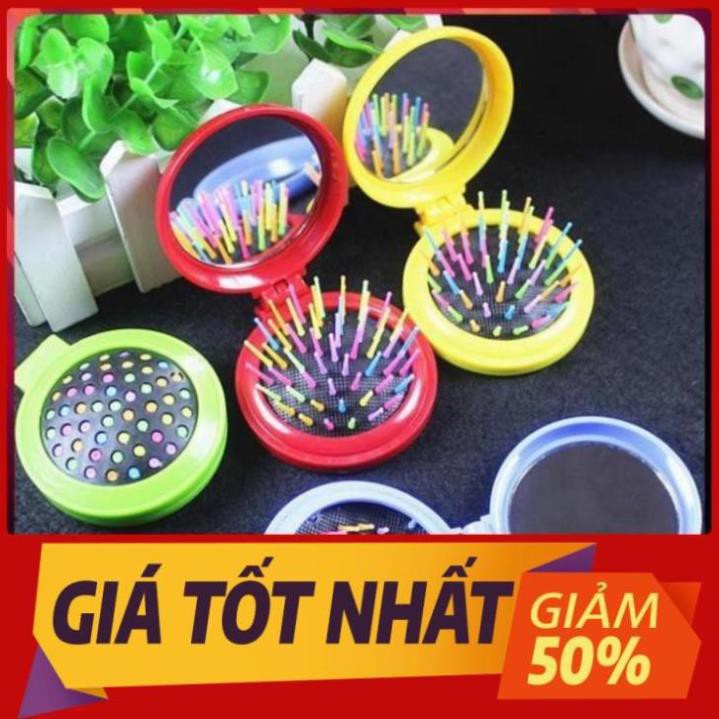 💥XẢ💥Bộ lược và gương gấp gọn tiện lợi 7.3x6.5, lược có những sơi răng mềm mại, êm ái với làn da đầu của bạn 8204