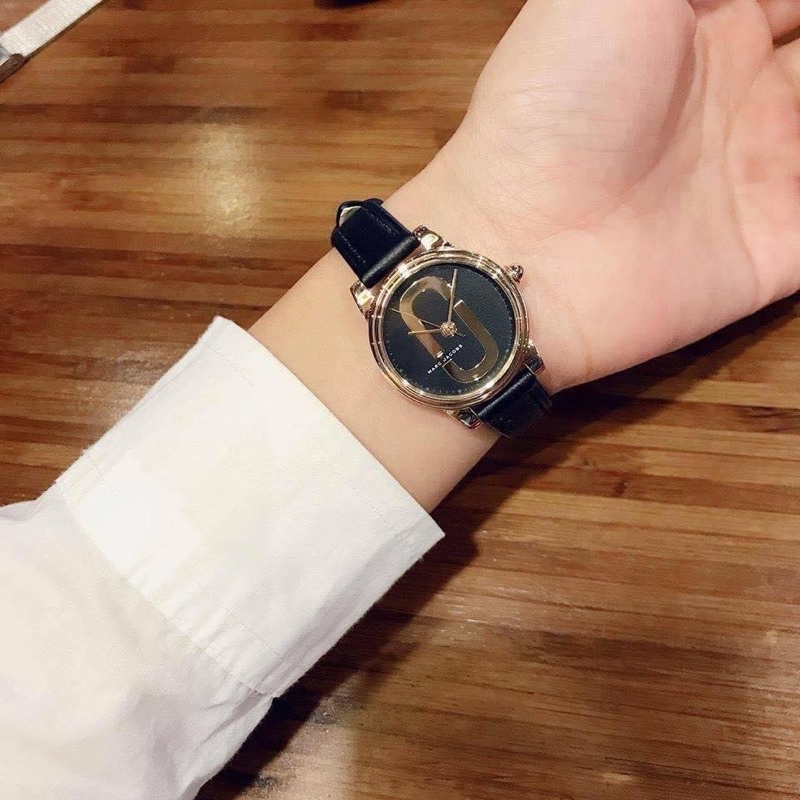 Đồng Hồ Nữ Marc jacob dây da case 28mm mầu đen
