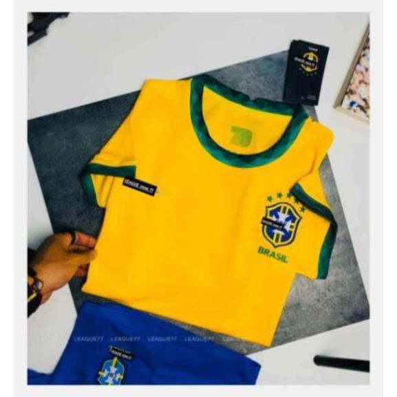 Bộ quần áo thể thao,áo bóng đá,đá banh đội tuyển Brazil vàng sân nhà 2021 - 2022 vải gai Thái,mềm,mịn,thấm hút mồ hôi.