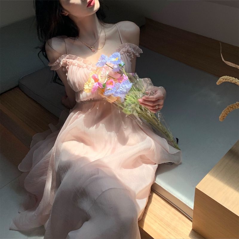 Váy 2 dây dài màu hồng mỏng manh nhẹ nhàng thời trang mùa hè cho nữ