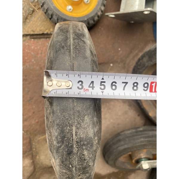 Bánh xe cao su đường kính 25 cm lòng gang đúc