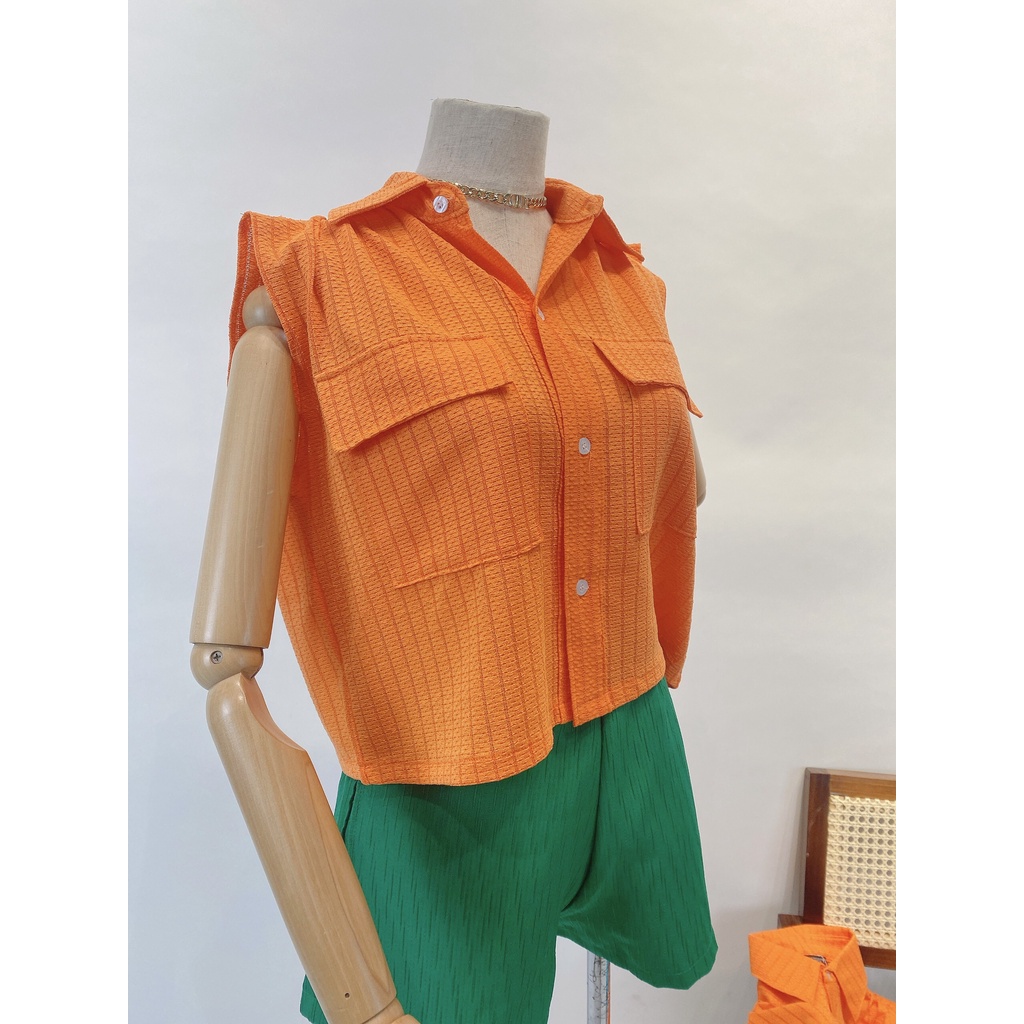 Áo sơ mi nữ không tay dáng croptop 3 màu cam, xanh và đen chất thun mềm mịn