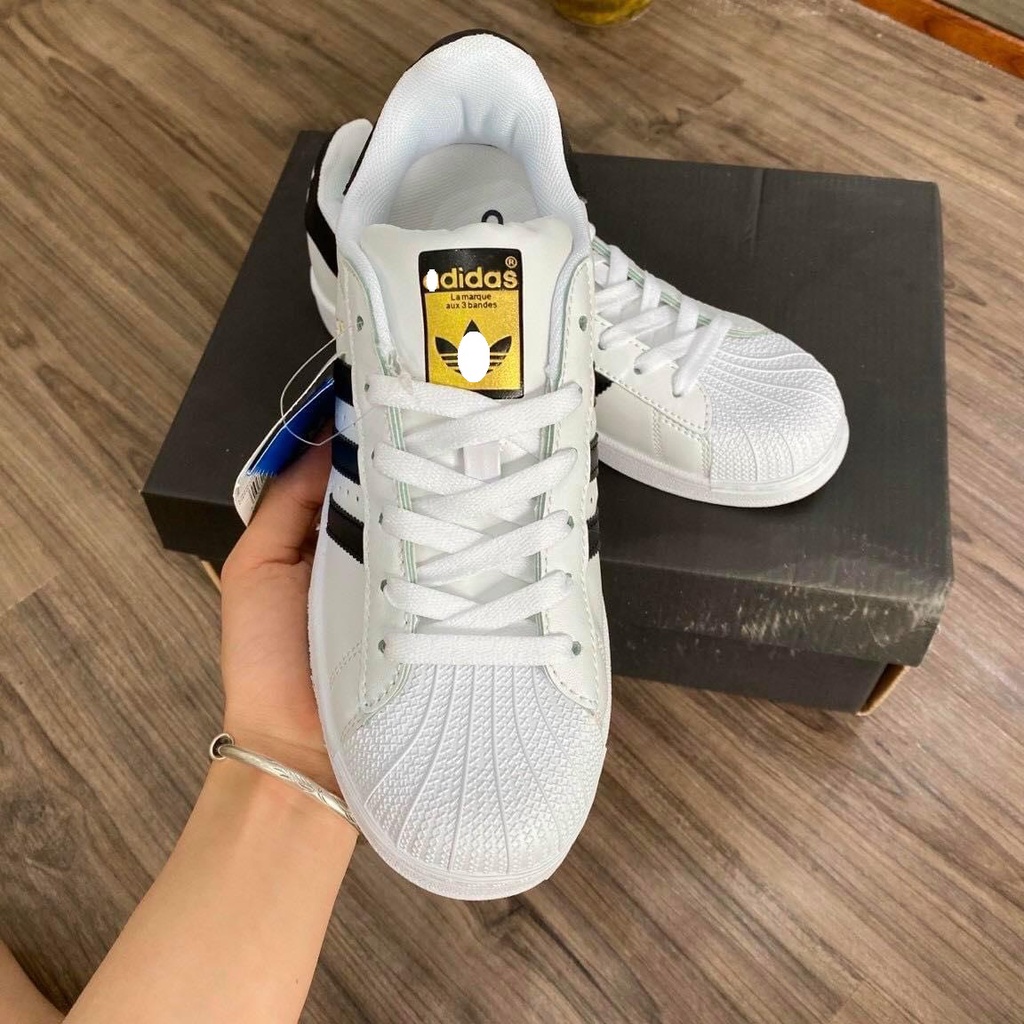 Giày saker Nam Nữ Trắng 𝑨𝒅𝒊𝒅𝒂𝒔 𝑴𝒖̃𝒊 𝑺𝒐̀ superstar, Giày Thể Thao Adidas samba trắng đế nâu Đủ Size Nam Nữ 2022