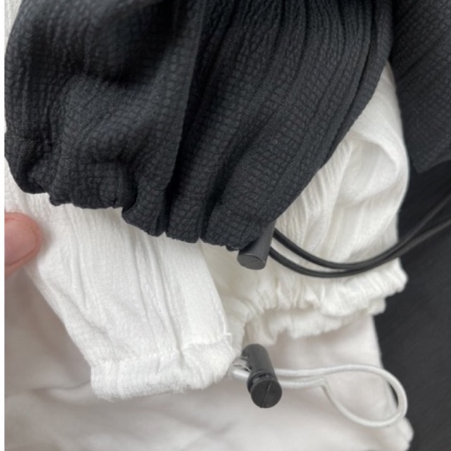 Set Bộ Thể Thao Nữ 3 Món Áo Khoá Mũ Tay Dài Kèm Bra Và Quần Sooc