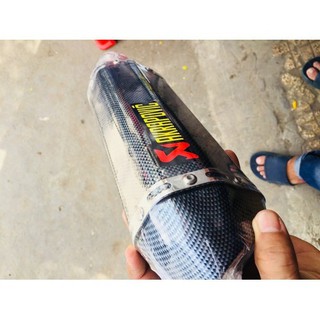 Lon pô akrapovic carbon