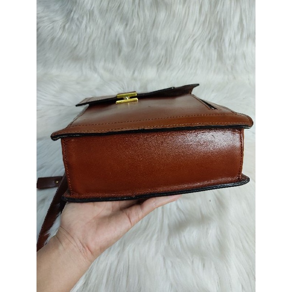 Túi đeo chéo da thật