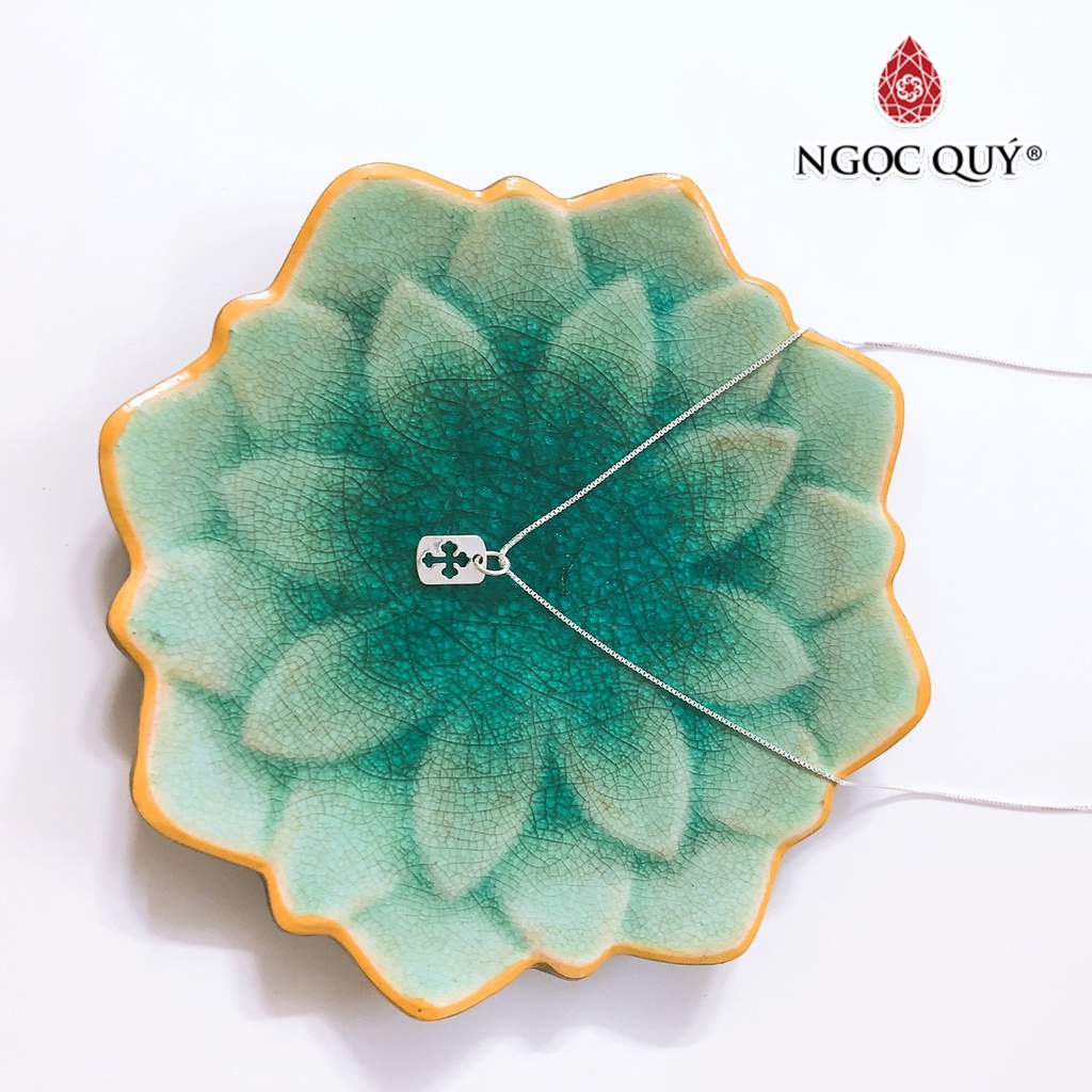 Dây chuyền bạc mặt thánh giá - Ngọc Quý