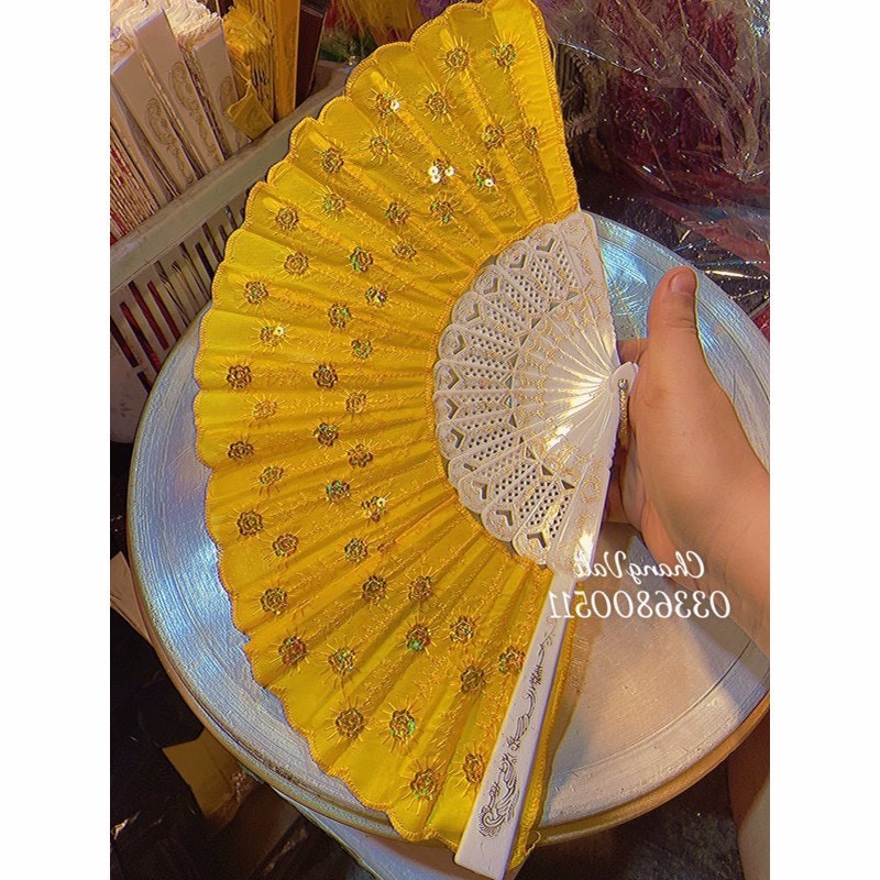 Quạt kim sa trang trí oản tài lộc