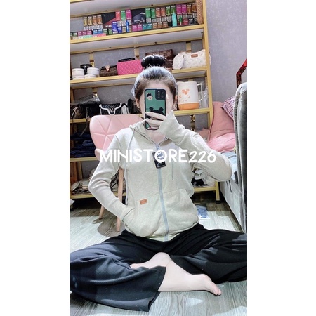 ÁO KHOÁC TRƠN XỎ NGÓN