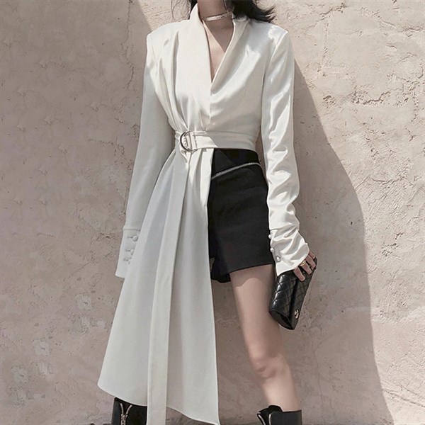 MUSHROOM LEE - Áo vest nữ trắng kem vạt bất đối xứng thumbnail