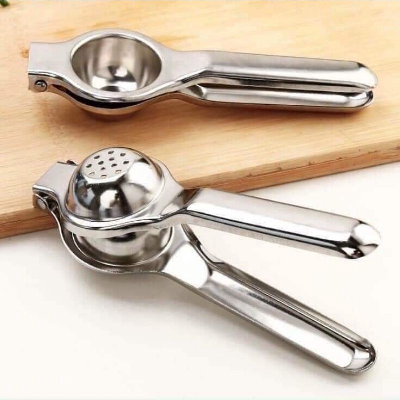 Dụng cụ ép chanh inox thiết kế đục lỗ bền chắc