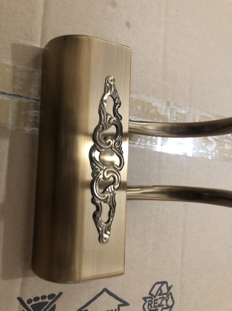 Đèn Đồng Soi Tranh