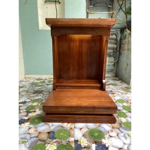 Bàn thờ ông địa thần tài