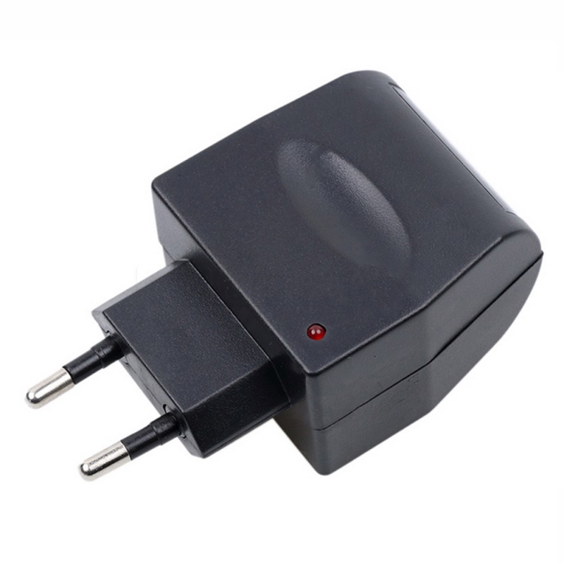 Đầu chuyển ổ cắm 220V sáng đầu bật lửa điện 12V cho xe tô ô T0U6 | BigBuy360 - bigbuy360.vn