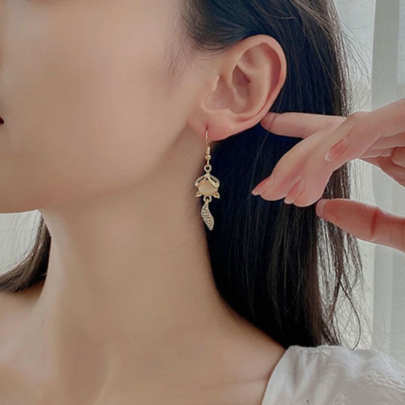 Đôi Bông Tai Hình Con Cáo Đính Đá Pha Lê Thời Trang Hàn Quốc