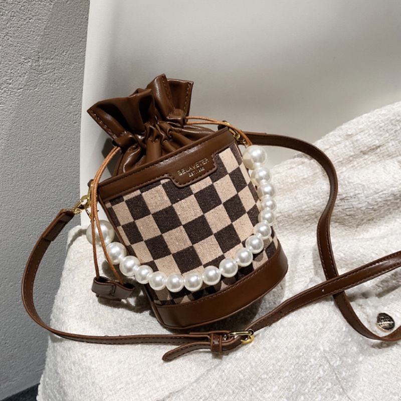 Túi đeo chéo IELGY họa tiết kẻ ô đính hạt ngọc trai cỡ nhỏ