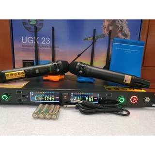 micro không dây karaoke S.H.U.RE UGX23, 4 râu bắt sóng cực khỏe , tự ngắt , chống hú tốt - hàng chuẩn loại 1