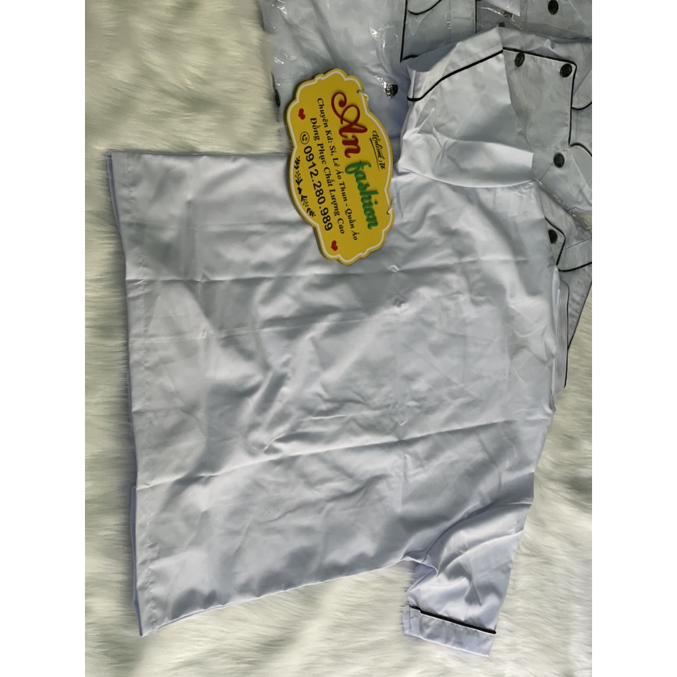 Áo bếp màu trắng ngắn tay mẫu đẹp dành cho Nam và Nữ vải kaki mềm mịn-shop sản xuất.