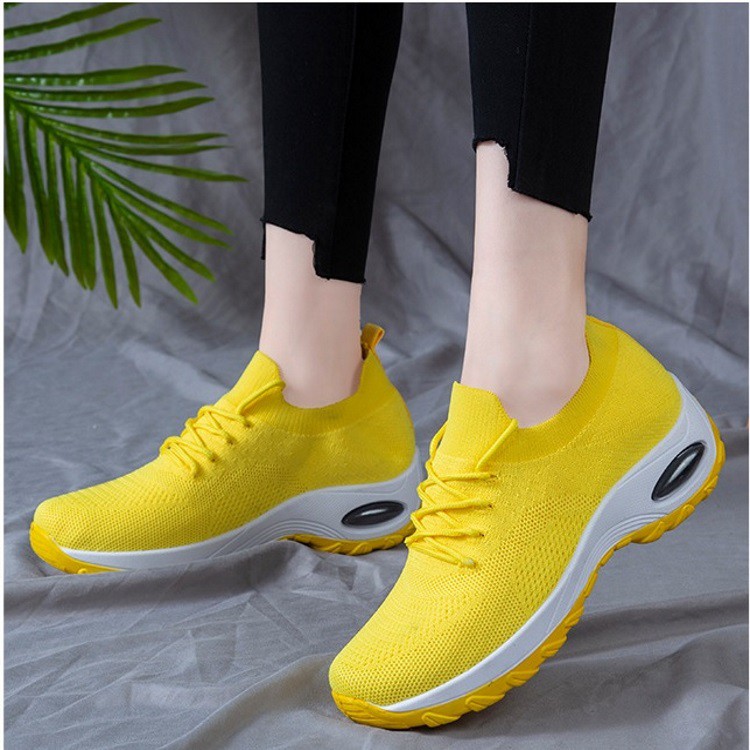 GIÀY LƯỜI NỮ,GIAỲ MỌI NỮ ĐẾ ĐỘN ,GIAỲ SLIP ON SIÊU CẤP ( ĐỎ - ĐEN - VÀNG - HỒNG) GN376