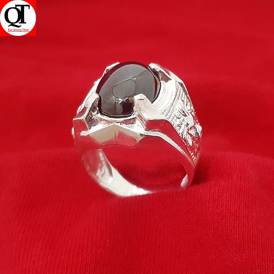 Nhẫn nam bạc ta đúc nguyên chiếc mặt đá hình ovan màu đỏ , đen trang sức Bạc Quang Thản  – QTNU5