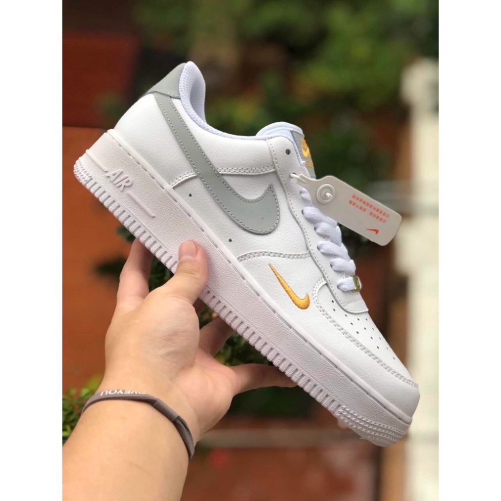 Giày Thể Thao air force 1 _nike vệt xám logo vàng , Giày AF1 trắng nam nữ bản đẹp Hot Hit 2022 full
