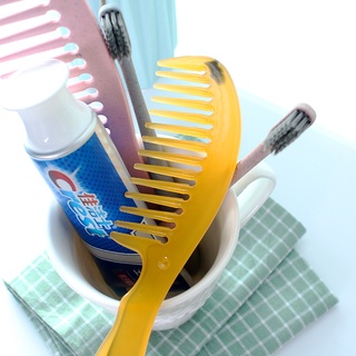 Lược chải tóc nhiều mẫu đẹp nhất - Lược răng thưa, răng khít