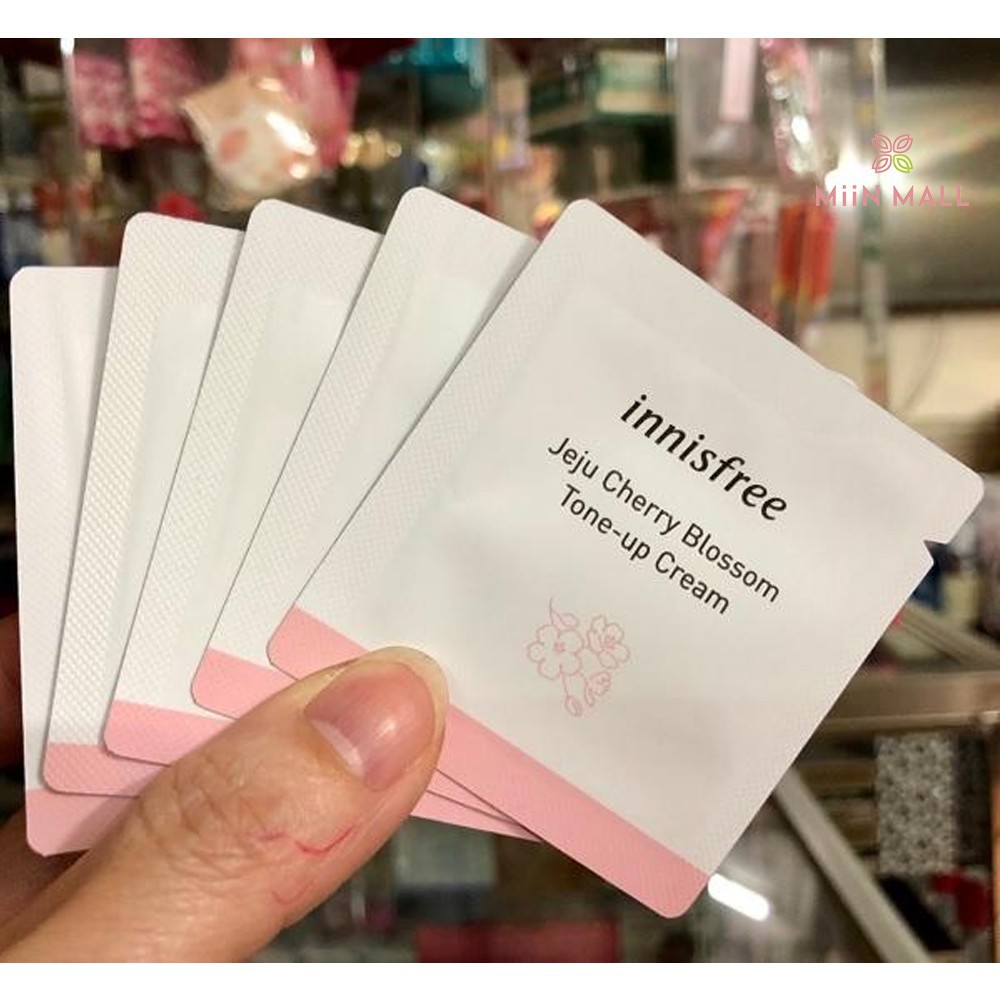 SAMPLE KEM DƯỠNG NÂNG TONE DA TỨC THÌ INNISFREE JEJU CHERRY BLOSSOM TONE-UP CREAM 1Ml