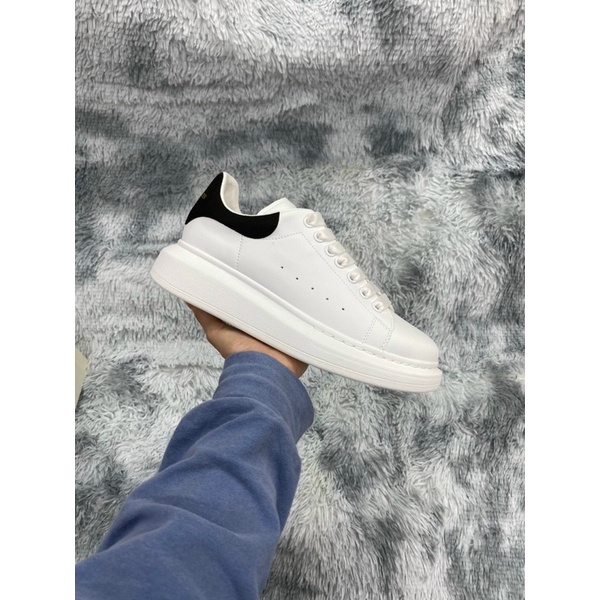 Giày thể thao sneakers M.C nam nữ trắng gót đen tăng chiều cao êm chân B 809