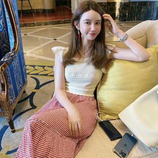 Áo thun ZHELIHANGFEI dệt kim ngắn tay lưng cao khoét lỗ phong cách quyến rũ