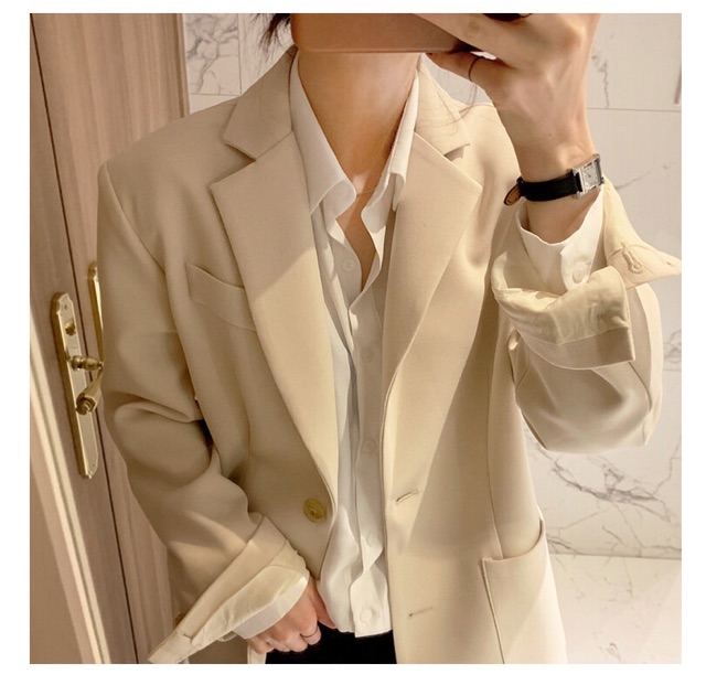 (Hàng có sẵn) siêu phẩm Blazer trắng kem túi ngoài chất đẹp | BigBuy360 - bigbuy360.vn
