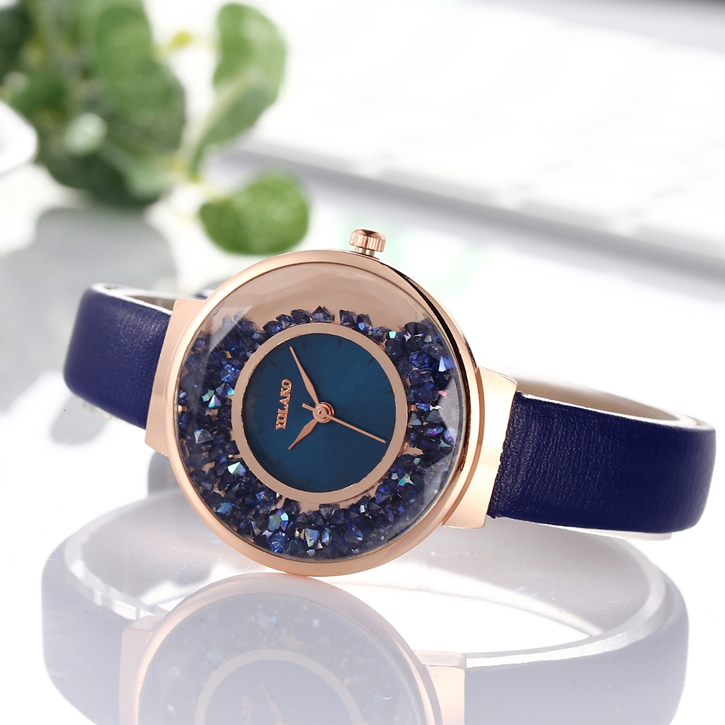 Đồng hồ nữ dây da mặt đính kim cương giả sang trọng | BigBuy360 - bigbuy360.vn
