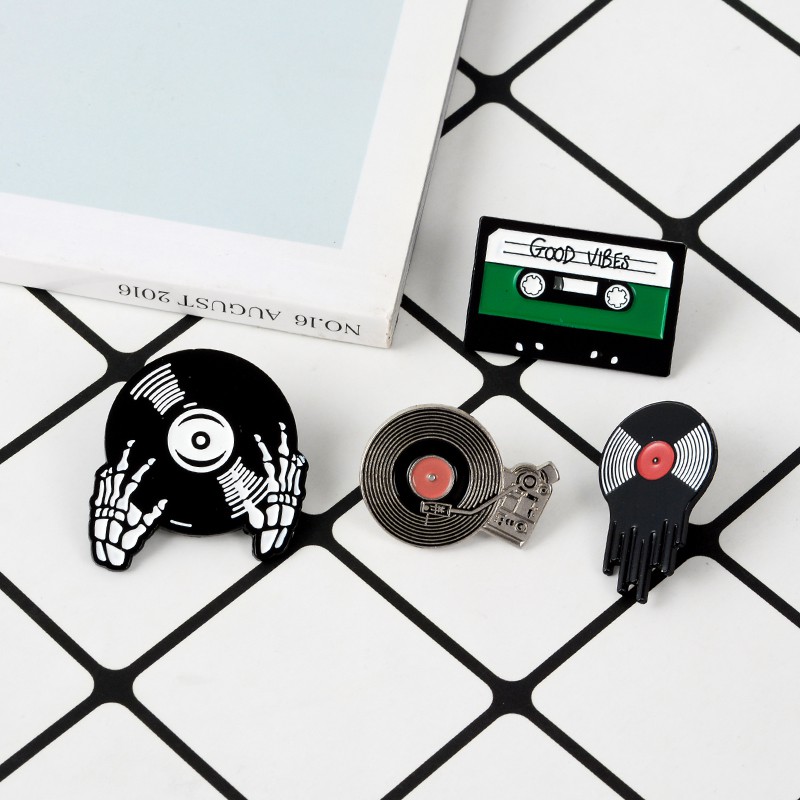 Ghim cài áo QIHE JEWELRY tráng men thiết kế phong cách DJ độc đáo