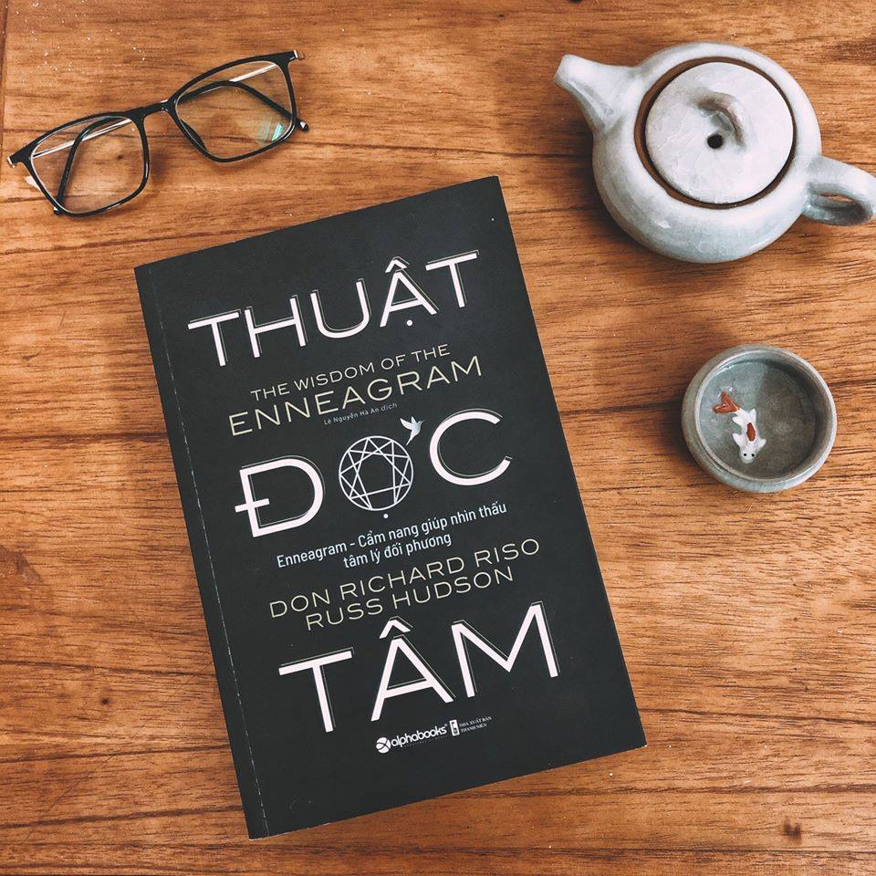 Sách - Thuật đọc tâm (Enneagram - Cẩm nang nhìn thấu tâm lý đối phương)