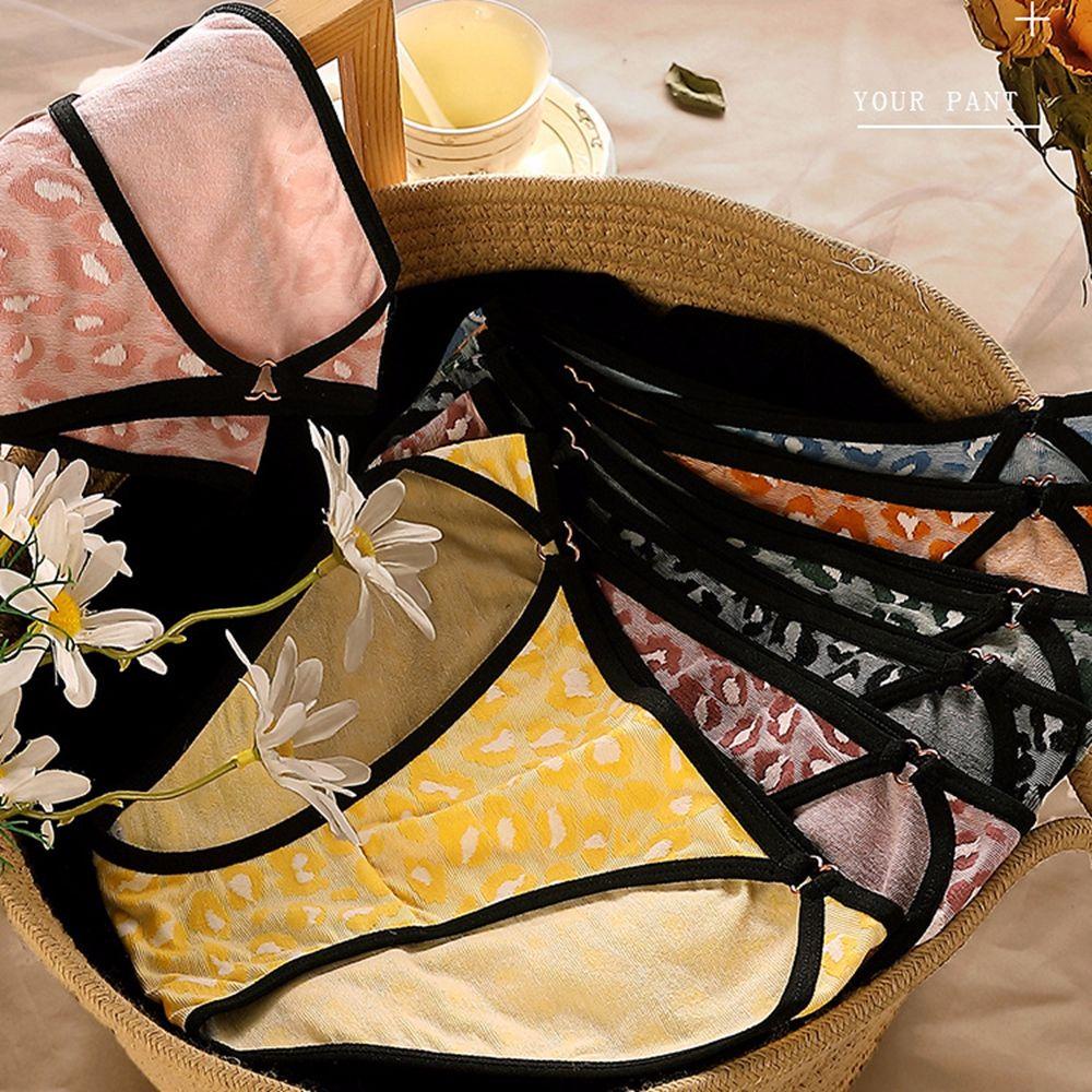 Quần Lót Cotton Không Đường May Lưng Thấp Họa Tiết Da Báo WMES15H