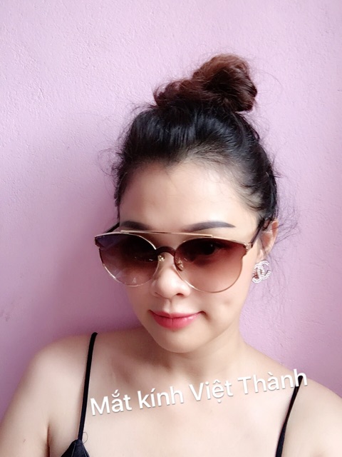 Kính Nâu Tây sang chảnh