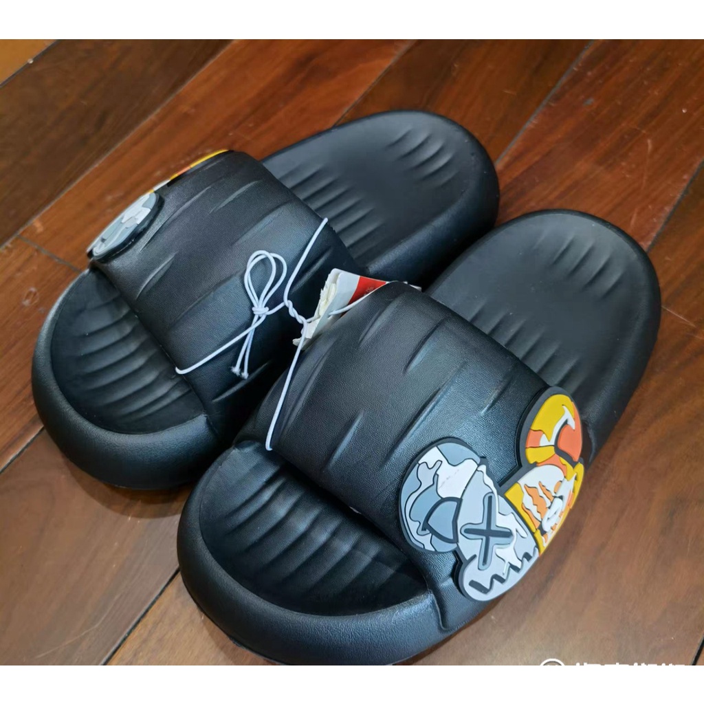 Dép lê, dép bánh mì cho nữ trend 2022 siêu mềm đính hình một bên siêu hot